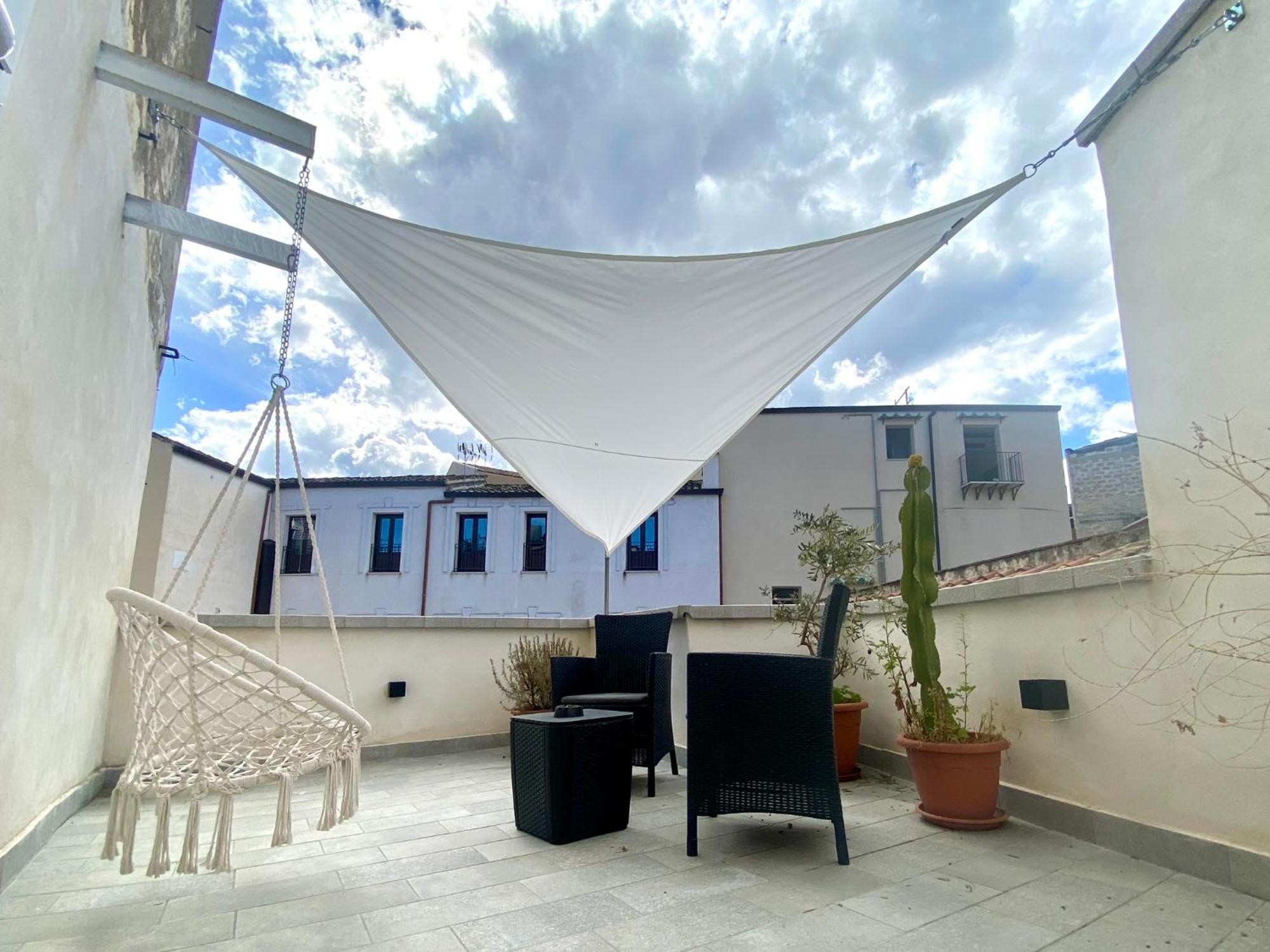 A Casa Di Alex Apartment Palermo Ngoại thất bức ảnh